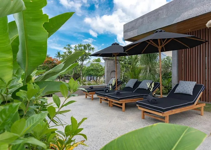 Sea View Estate *